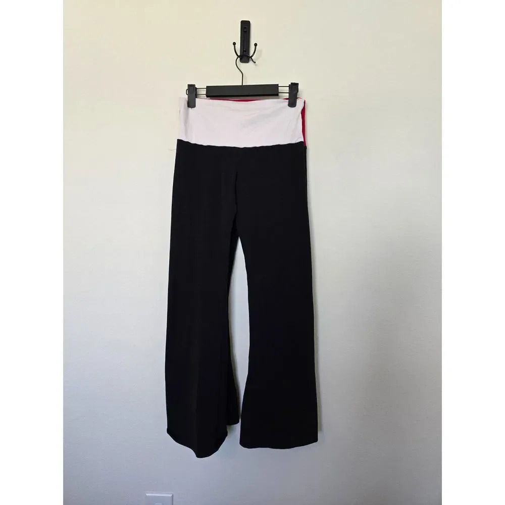 Yoga Pants: 2 Pairs Red/White and black - Picture 3 of 6